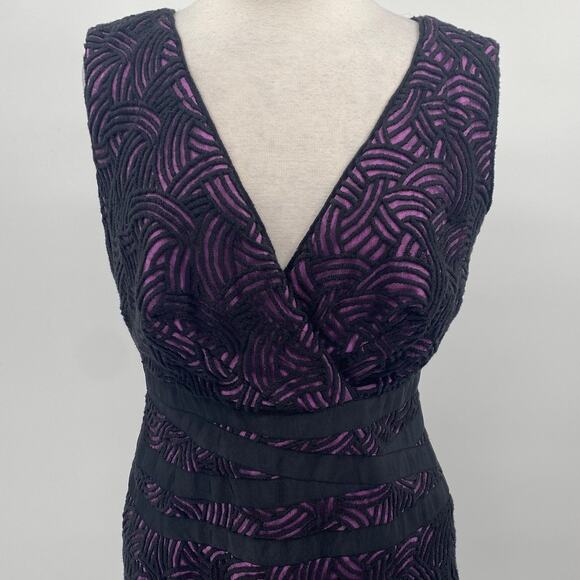 Tadashi Shoji Embroidered Lace Cocktail Dress Sheath Surplice Black Purple 10 - Picture 2 of 9